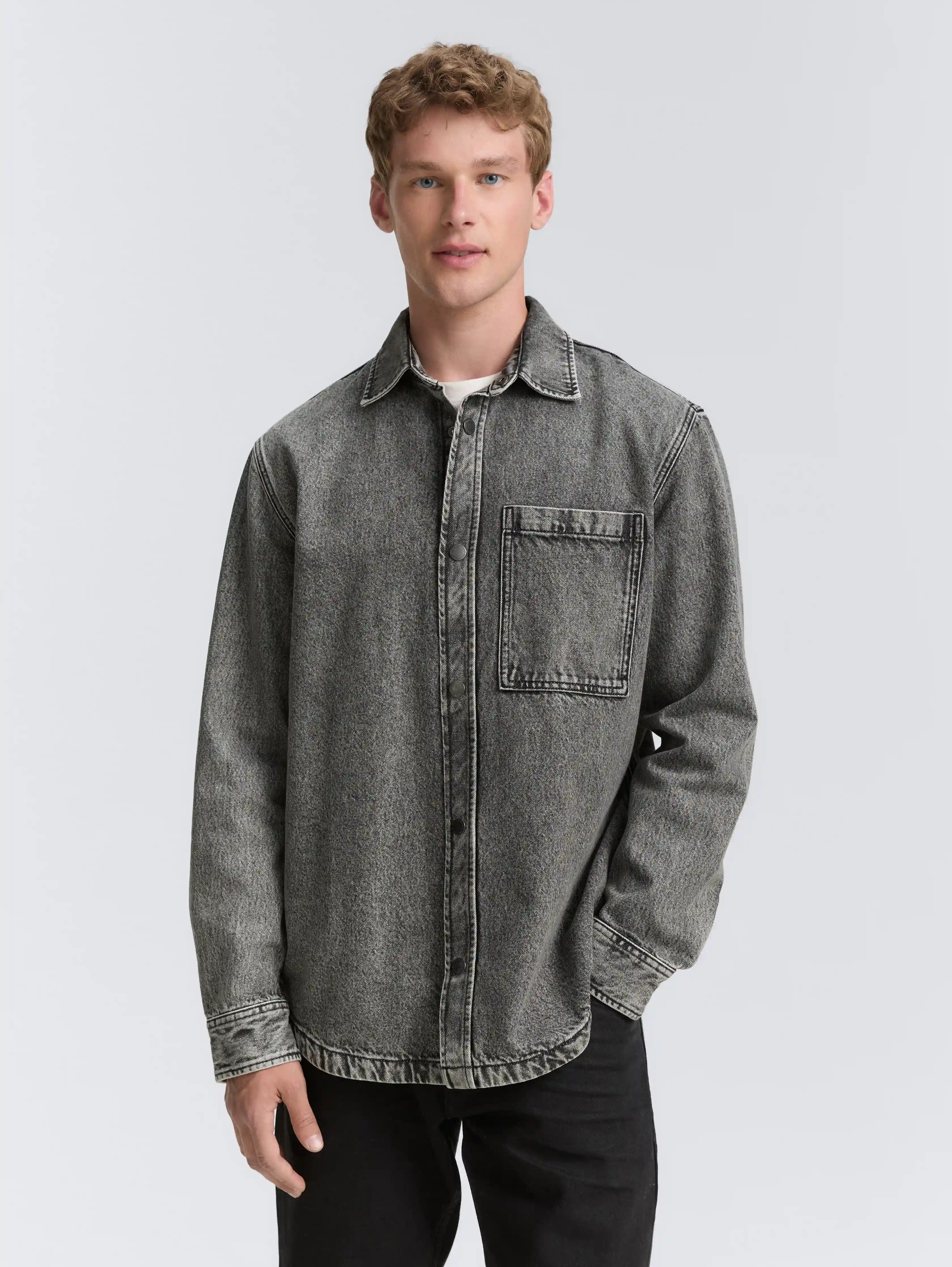 Tom Tailor_0_Overshirt Denim Shirt with Breast Pocket_1047991_10219_02