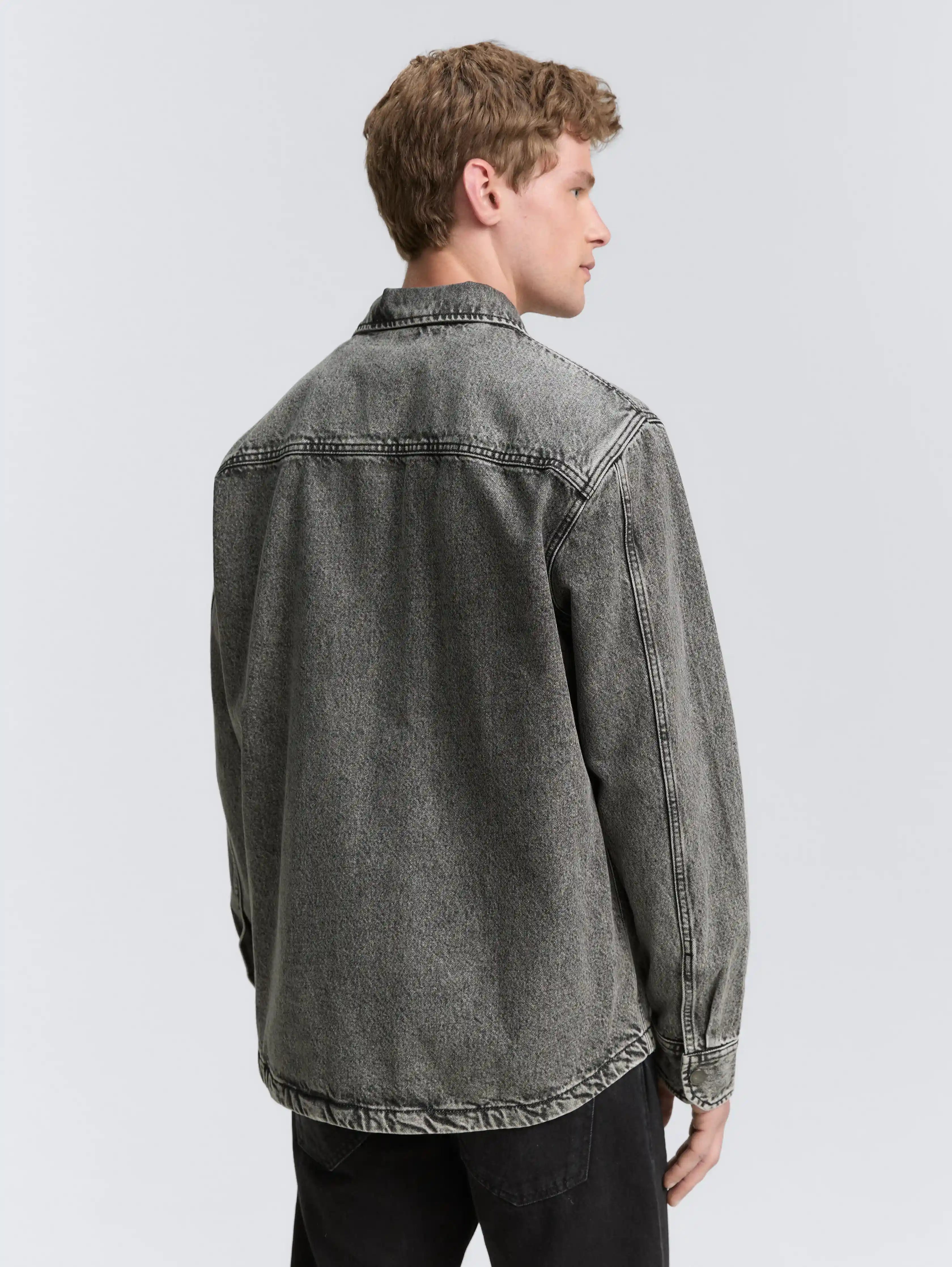 Tom Tailor_0_Overshirt Denim Shirt with Breast Pocket_1047991_10219_04