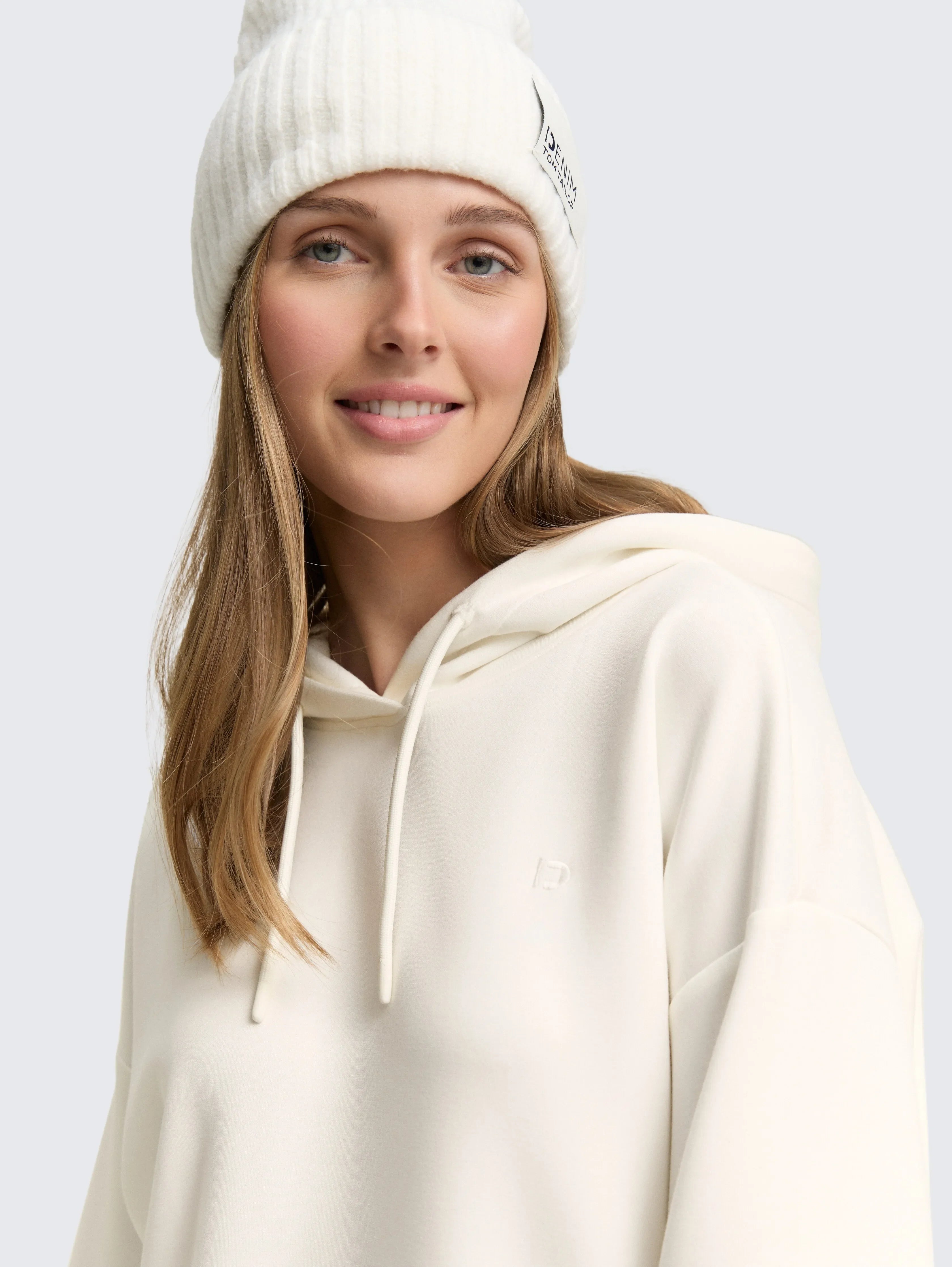 Tom Tailor_0_Loose Fit Scuba Hoodie Sweatshirt_1048330_10332_05