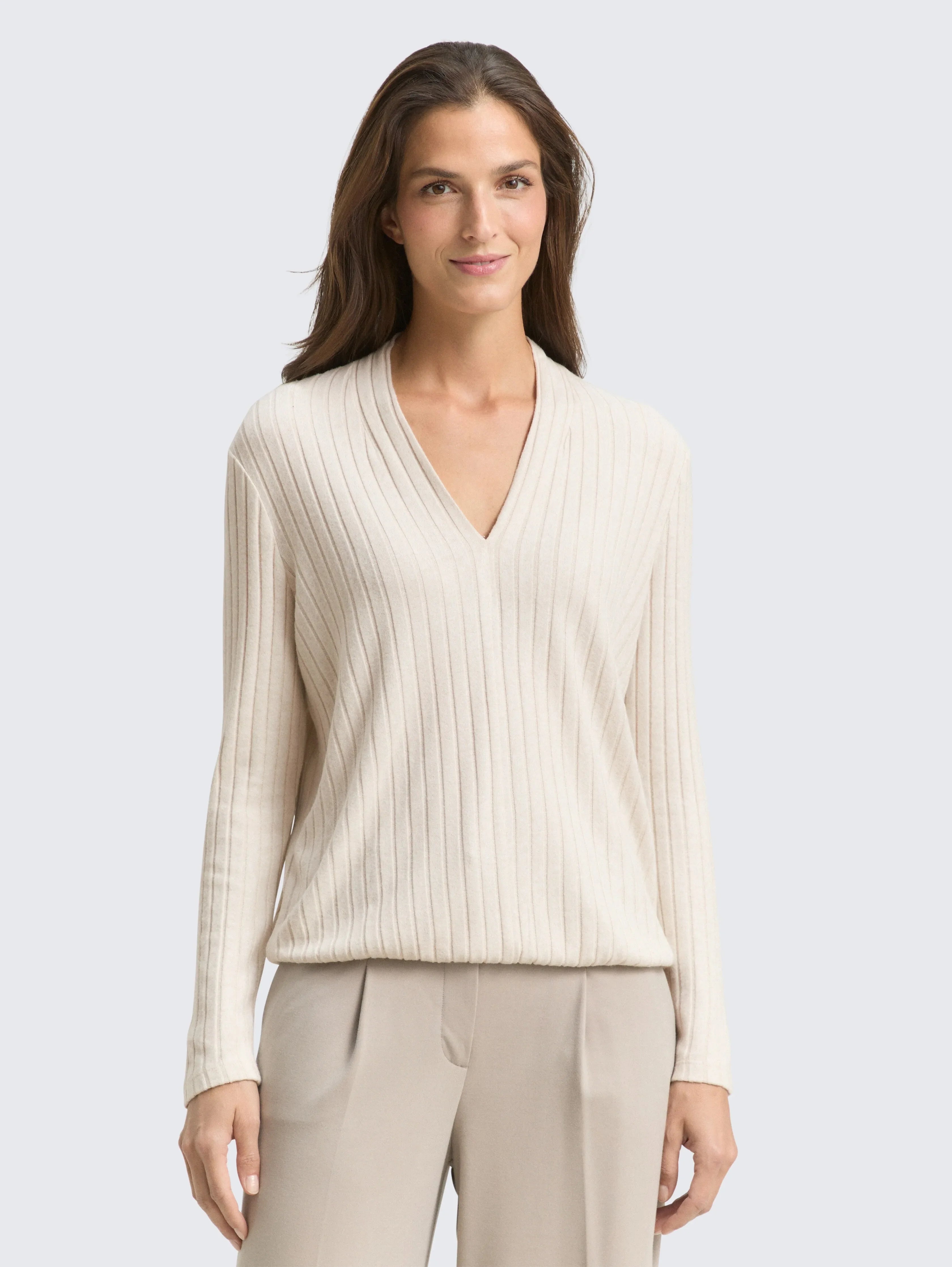 Tom Tailor_0_Cosy Long-Sleeved Shirt with V-Neck_1048936_36844_02