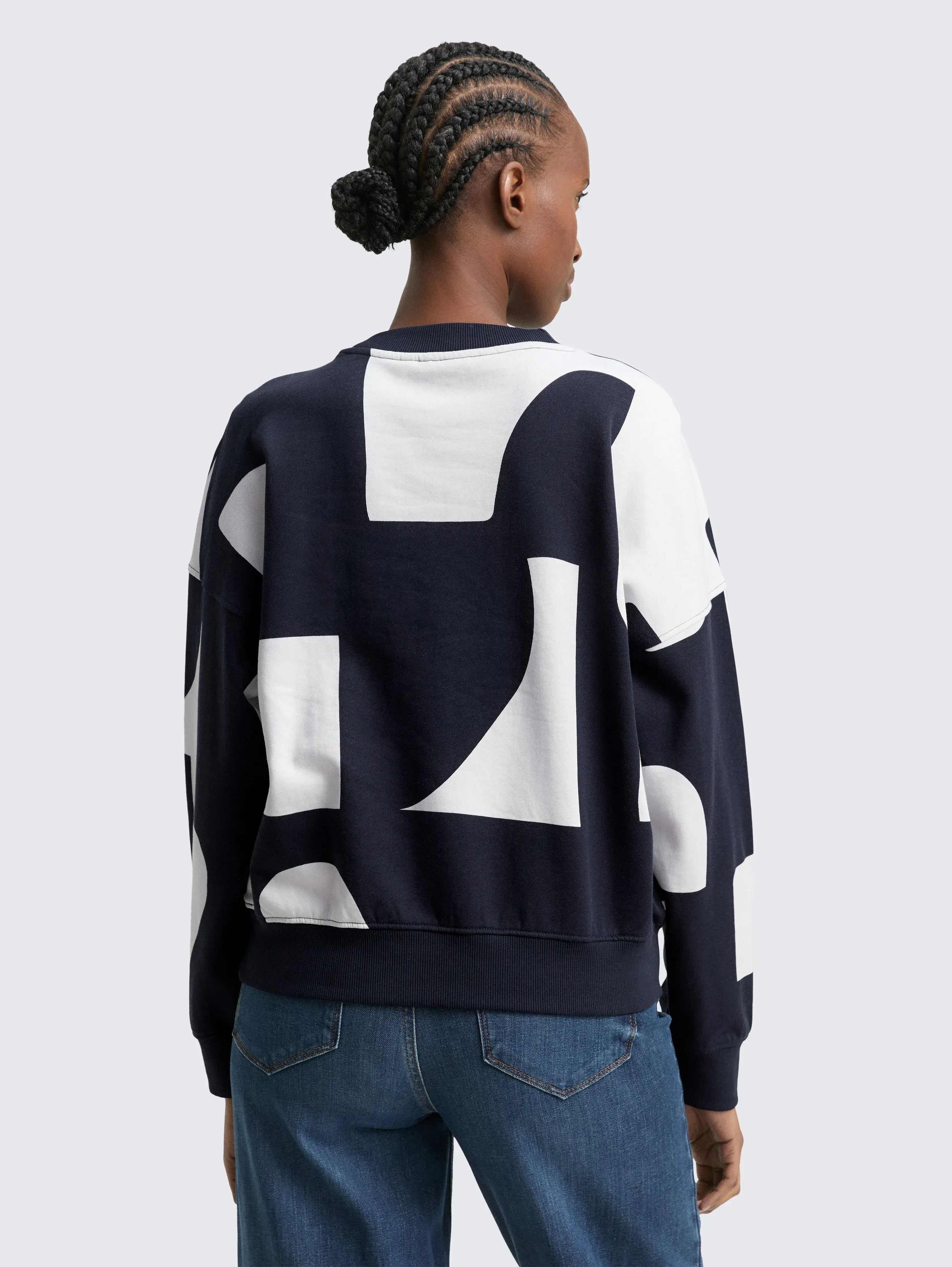 Tom Tailor_0_Loose-Fit Sweatshirt with Pattern_1049413_38859_03