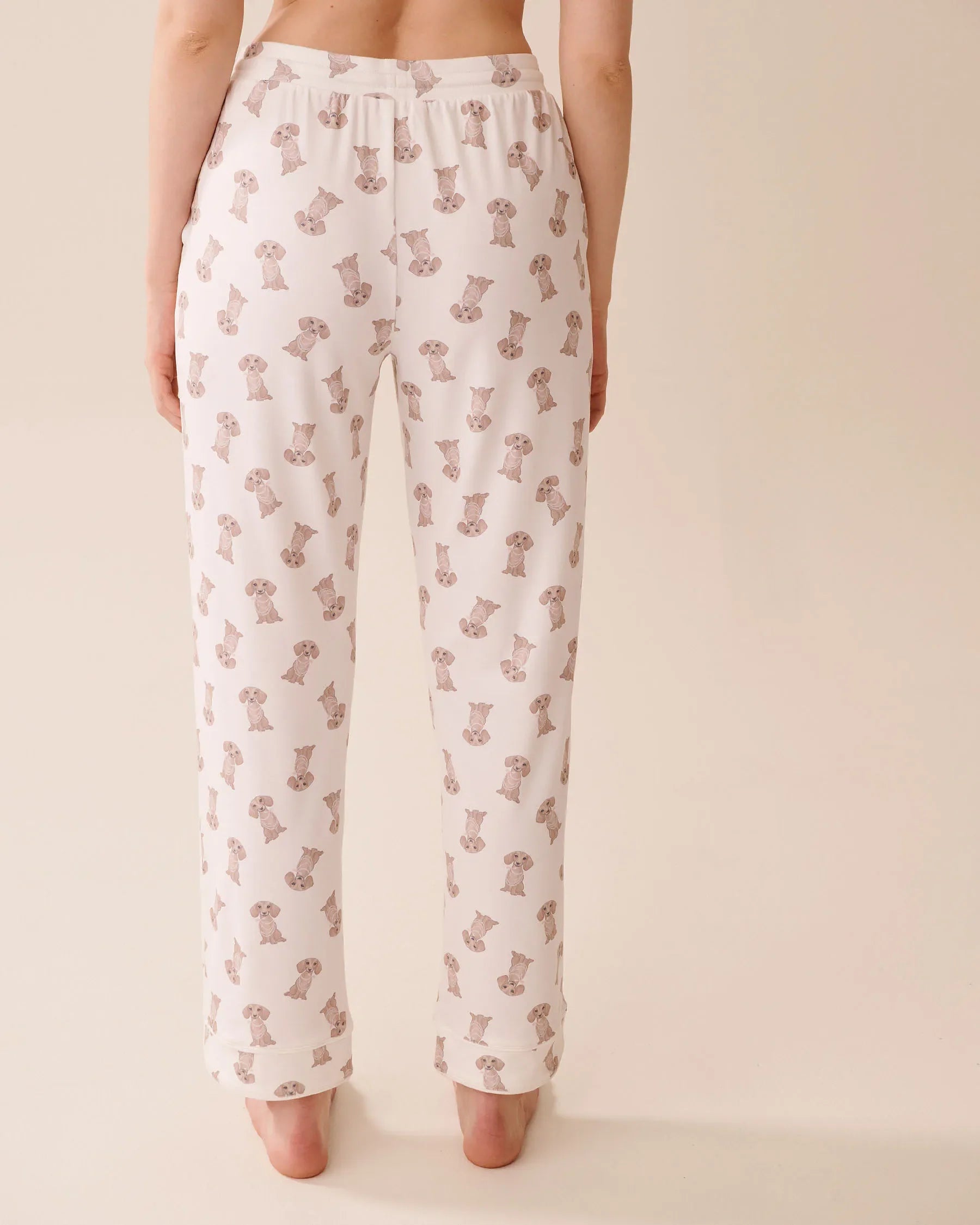 La Vie en Rose_Snow White Dachshund_Dachshund Print Super Soft Pajama Shorts_40200763_P10524_02