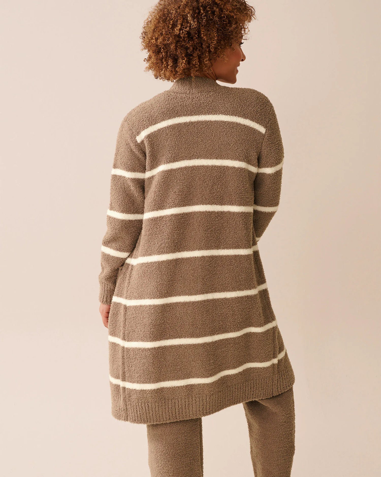 La Vie en Rose_Cinder & Snow Stripes_Chenille Long Cardigan_50500016_P00449_04
