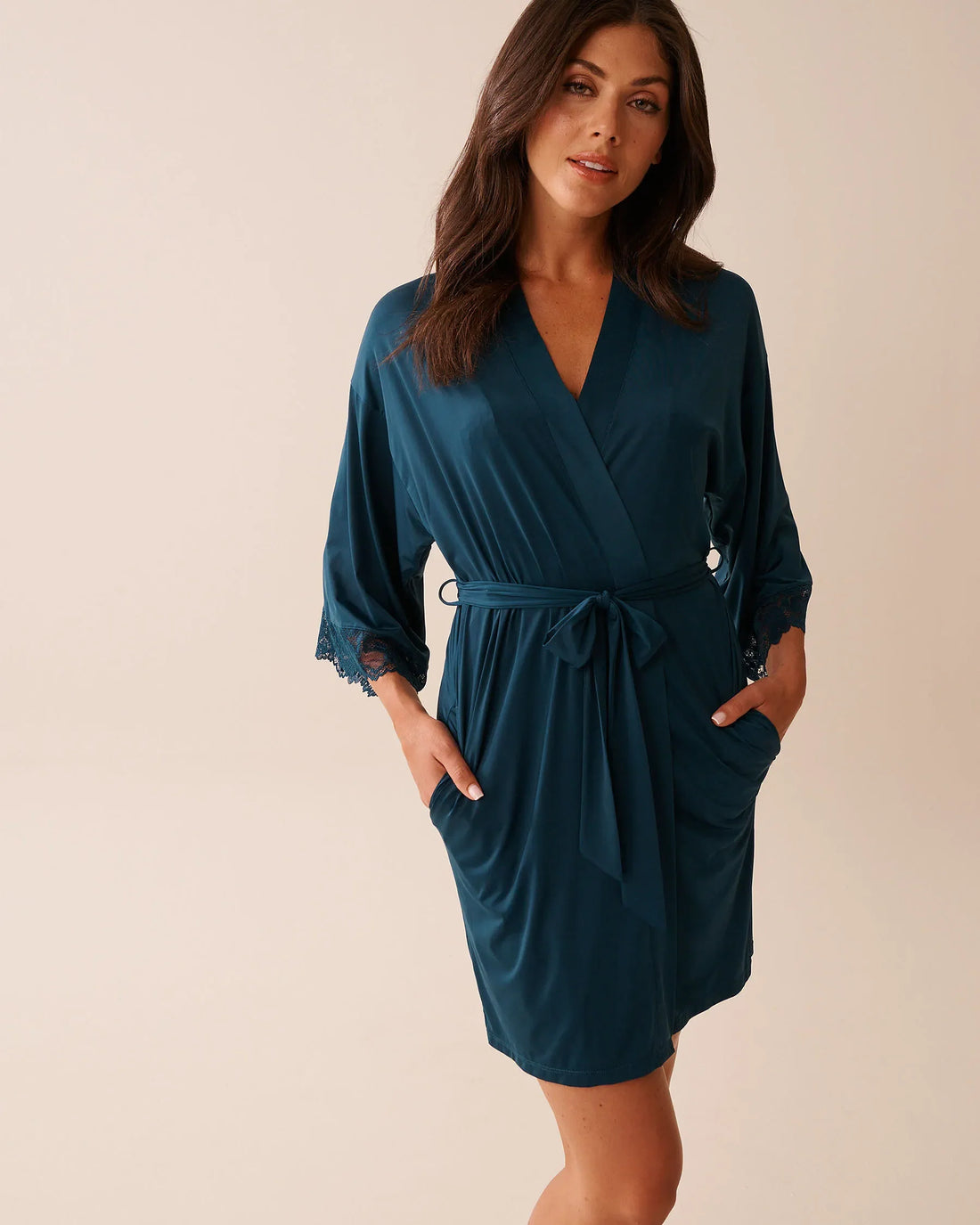 La Vie en Rose_Reflecting Pond_Lace Trim Kimono_60600103_40241_01