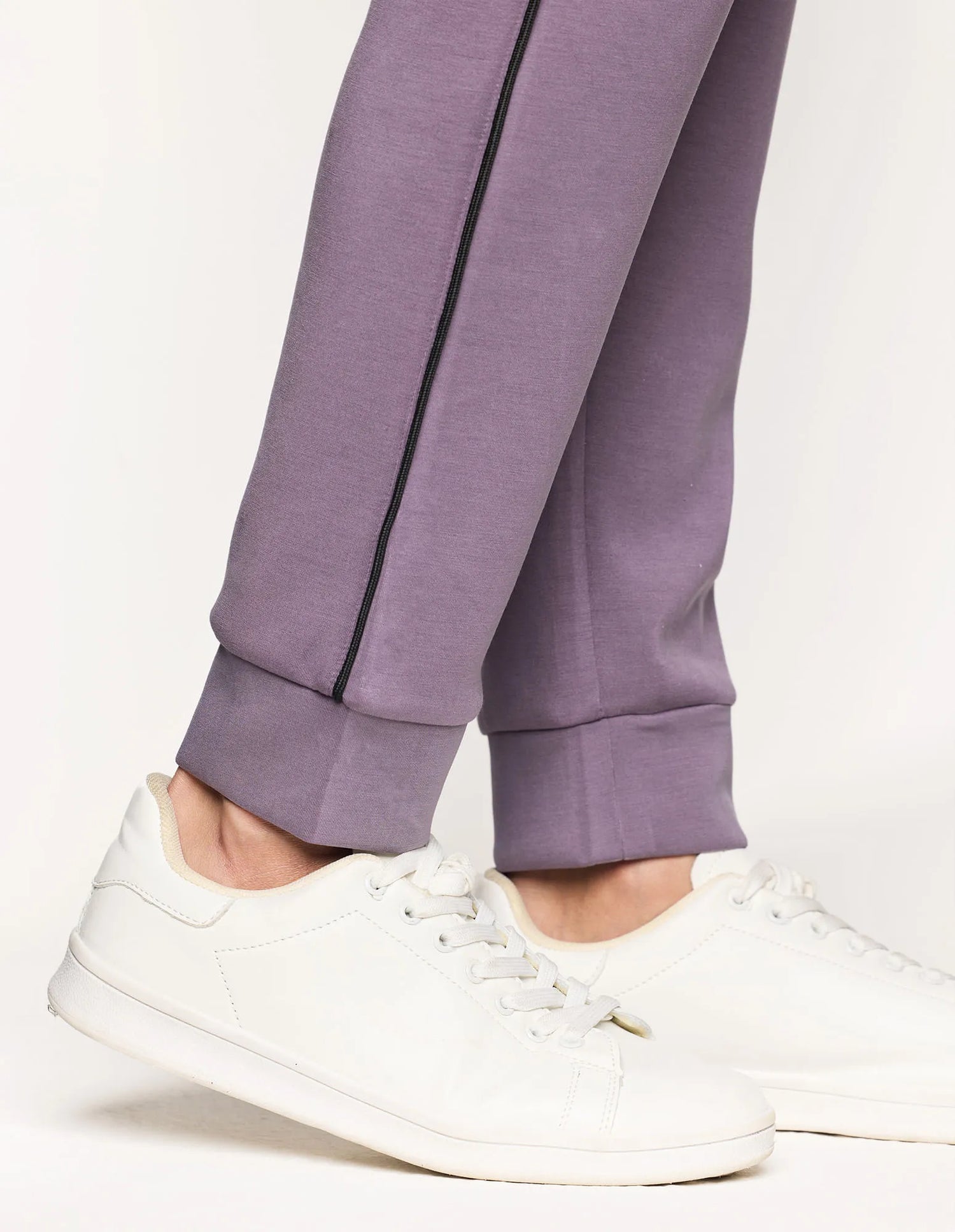 Yamamay_Dark Mauve_Long Trousers with Tencelª Modal Ð Easy Living_APMD183006_063_07