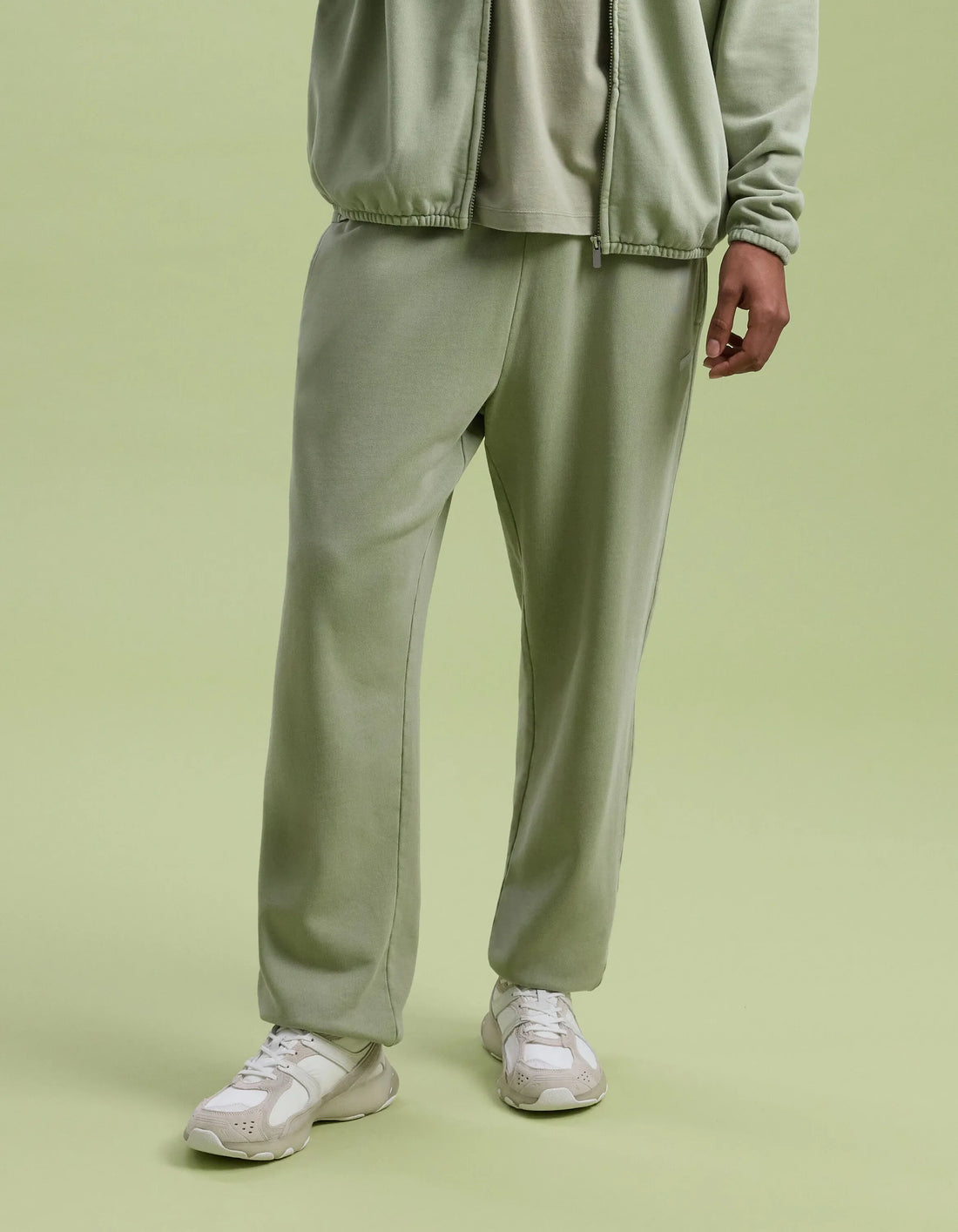 Celio_Green_Pantone_LMOPANJG_GREEN_06