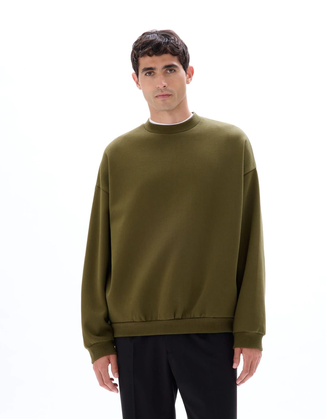 Celio_Kaki_Oversized Sweatshirt with Fancy Round Neck_MEHIVY_KAKI_02