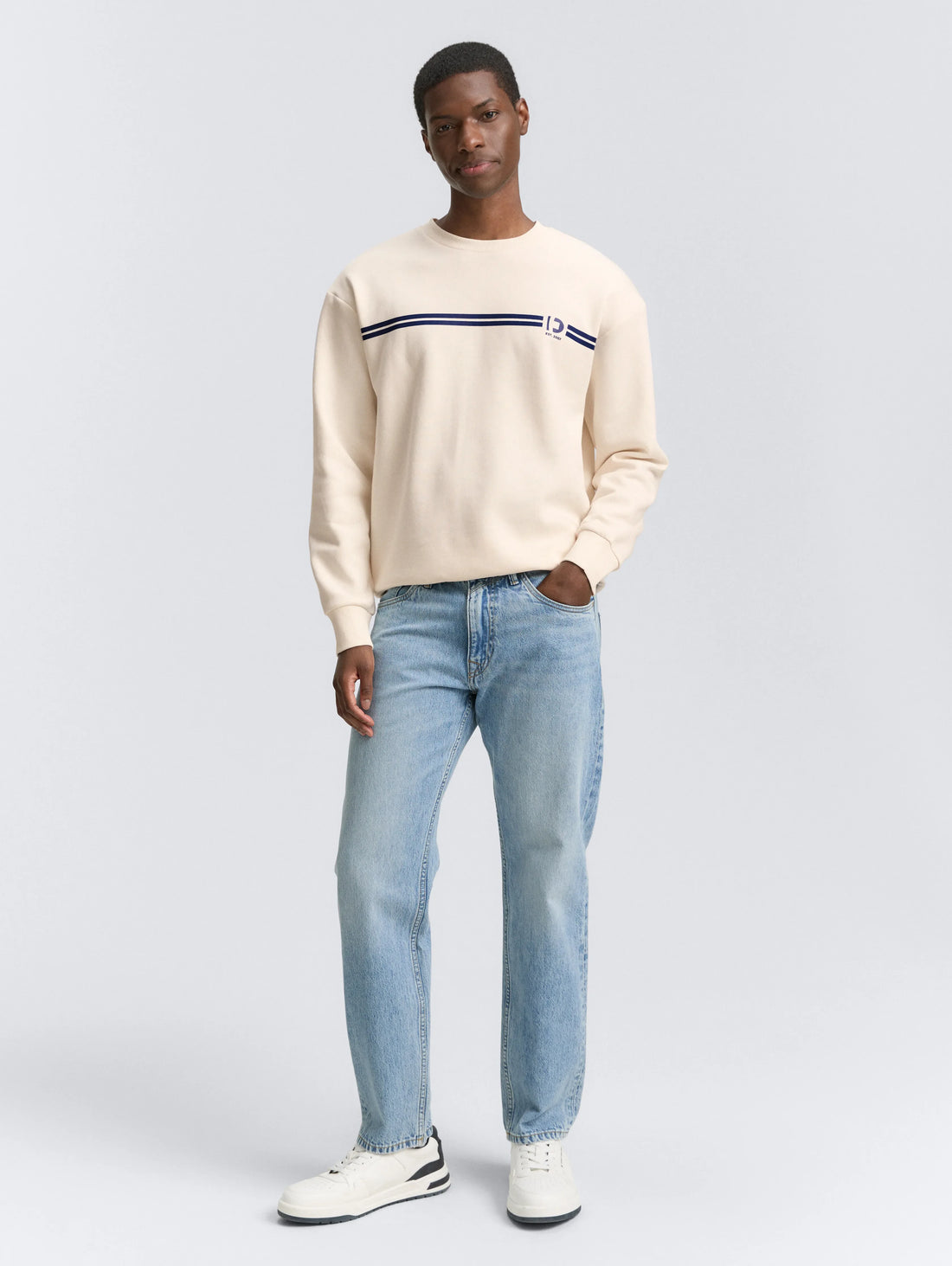 Tom Tailor_0_Crewneck Sweatshirt with Print_1047941_10348_03
