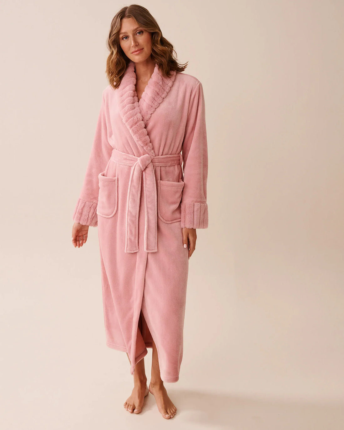 La Vie en Rose_Zephyr_Luxury Edition Long Faux Fur and Soft Plush Robe_40600211_60160_01