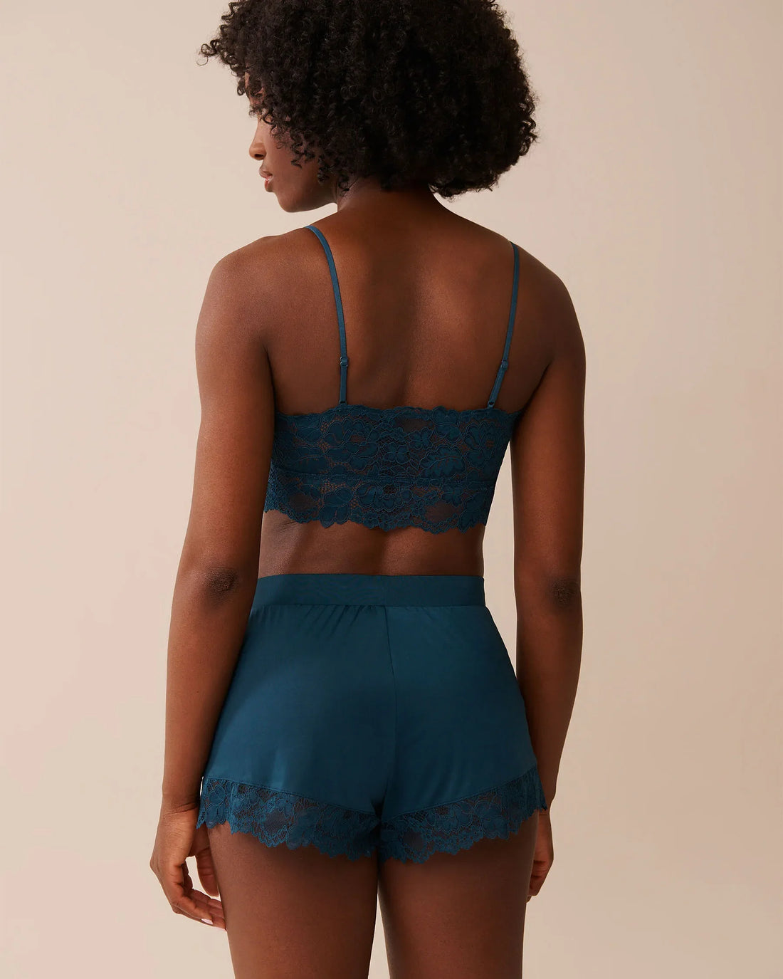 La Vie en Rose_Reflecting Pond_Lace Detail Crop Cami_60100153_40241_02