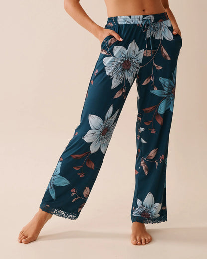 La Vie en Rose_Reflecting Mix Flowers_Recycled Fibers Chrysanthemum Print Lace Trim Pant_60200149_P40478_03