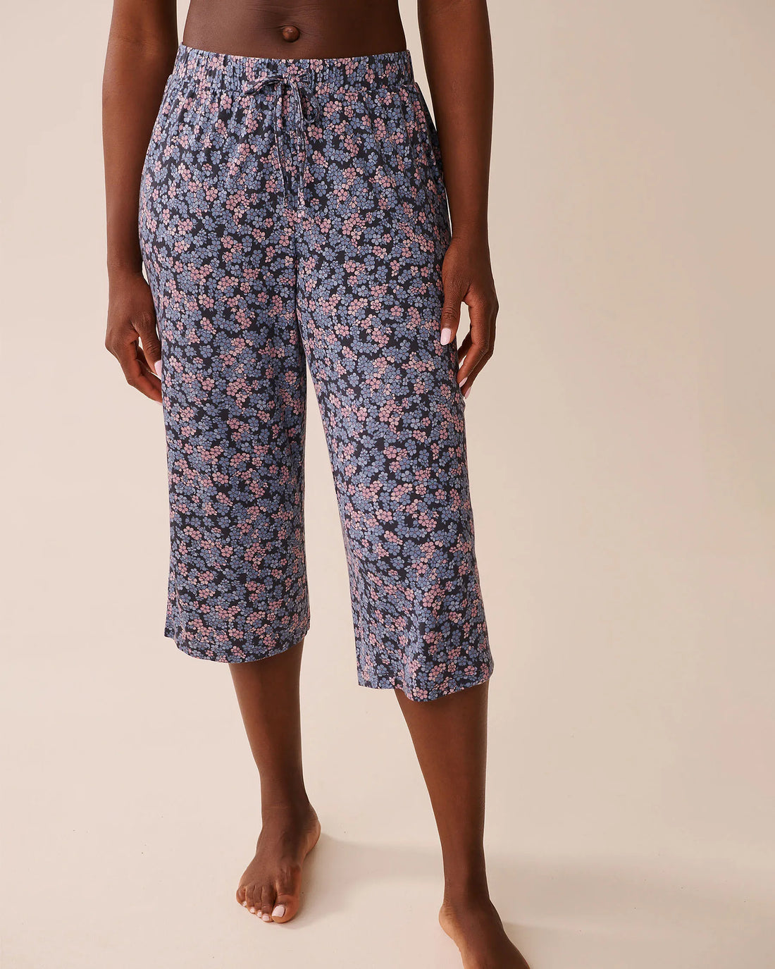 La Vie en Rose_Multi Periscope Ditsy_Ditsy Floral Print Soft Jersey Pajama Capris_60200151_P00458_01