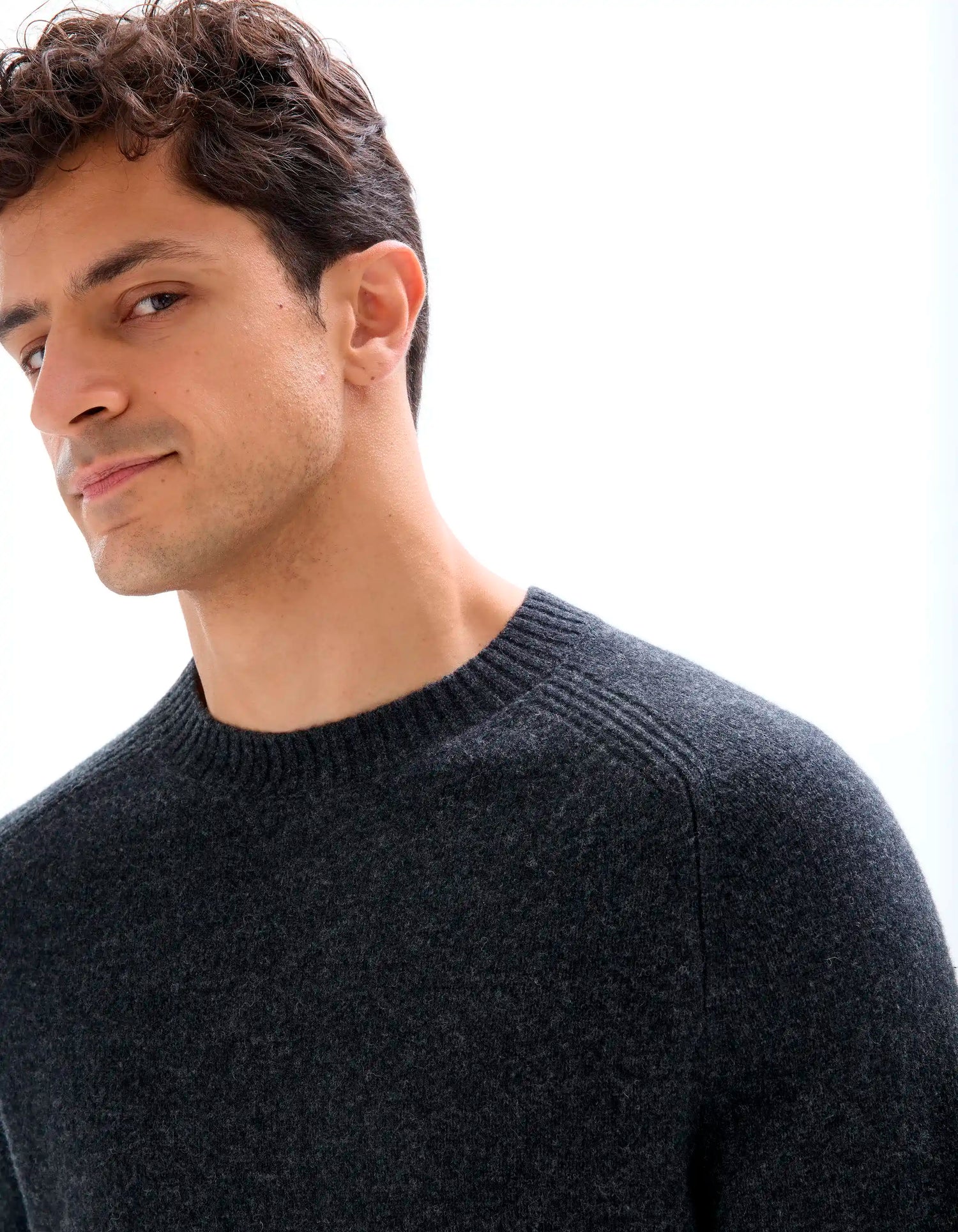 Celio_Anthra Mel_100% Lambswool Crew Neck Sweater_CEWOOL_ANTHRA MEL_04