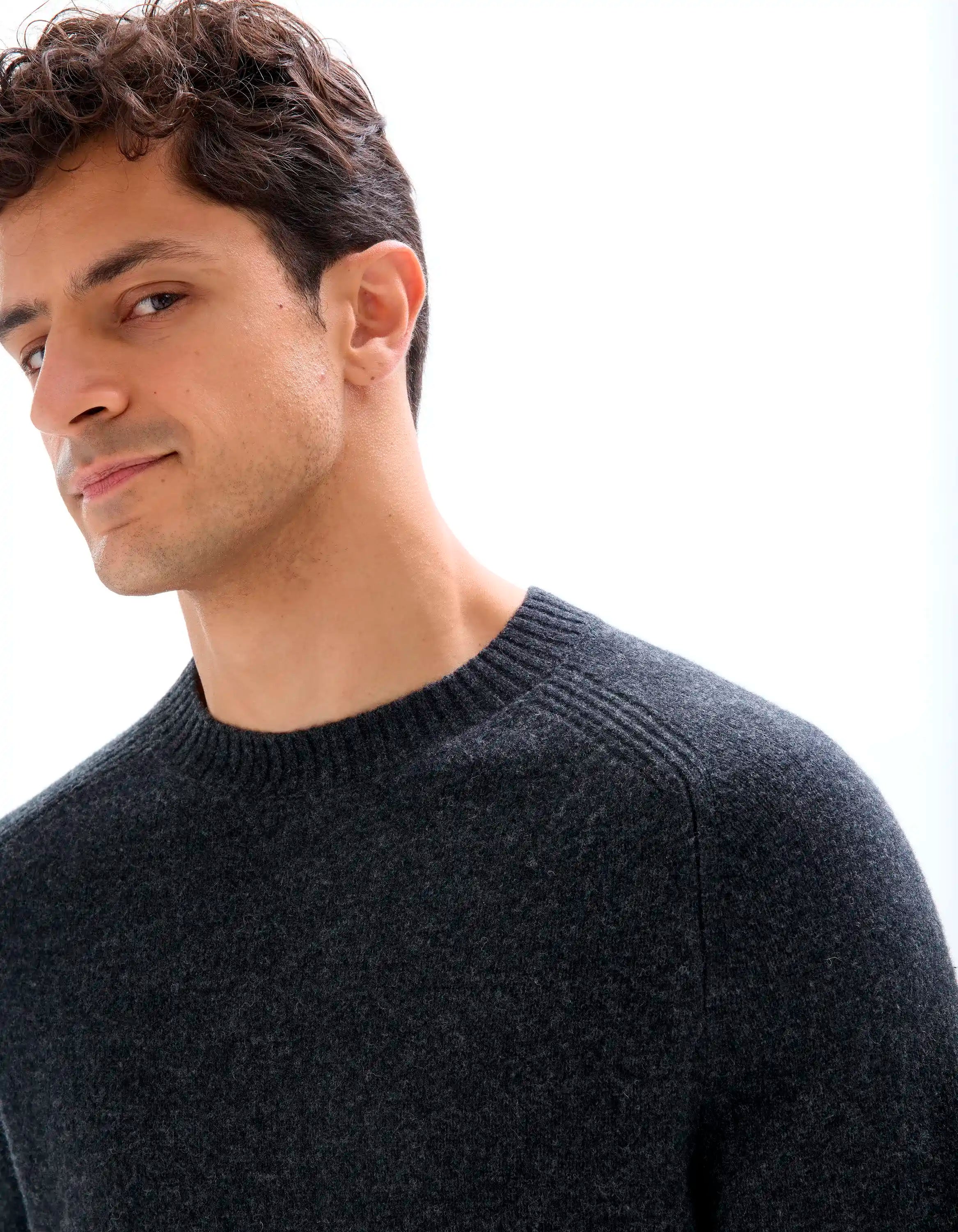 Celio_Anthra Mel_100% Lambswool Crew Neck Sweater_CEWOOL_ANTHRA MEL_04