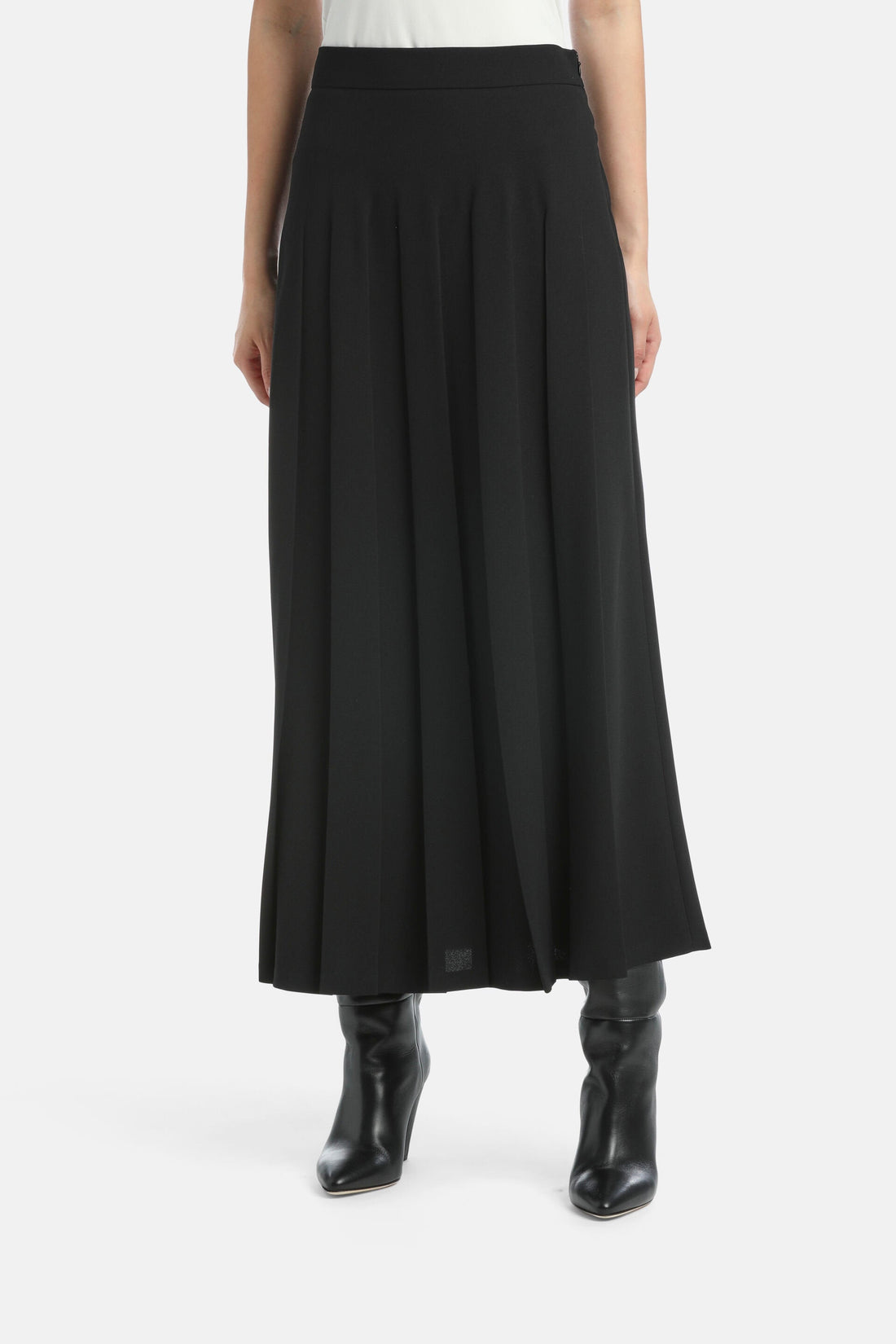 Luisa Spagnoli_Favoloso - Pleated Skirt_FAVOLOSO_0101_02